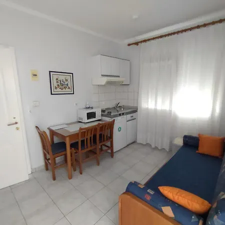 Hotel apartamentowy Ioli