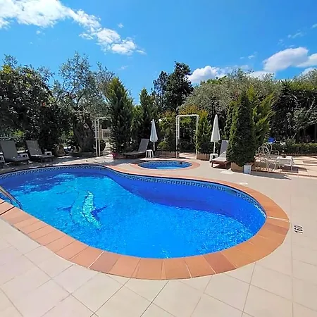 Ioli Hotel apartamentowy
